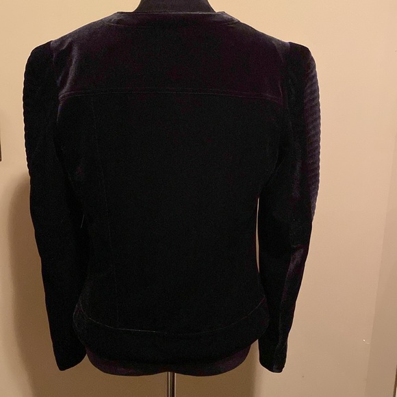 Jacket - Picture 2 of 7